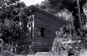 Le-Corbusier-Cabanon-exterior-2-790x509-2